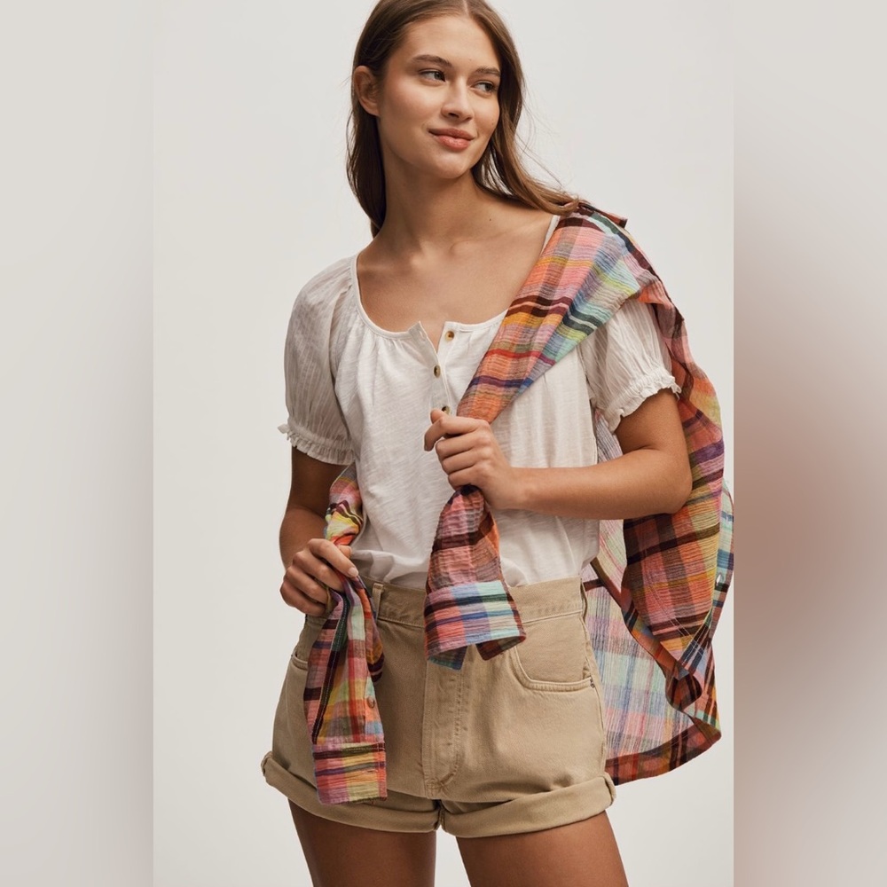 Puff-Sleeve Scoop-Neck Henley Tee
Pilcro Anthropologie In: White